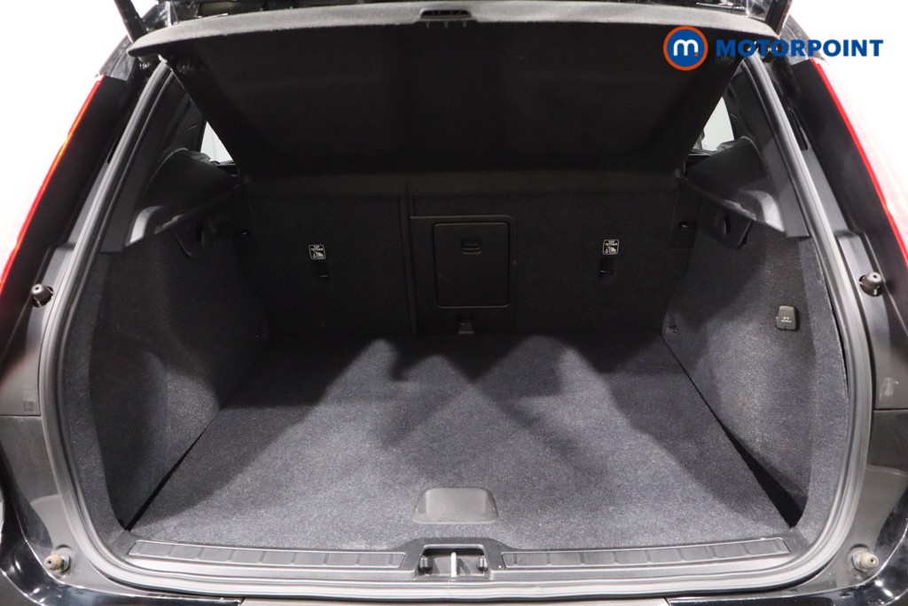 Used Volvo XC40 2021 for sale - 76758345: Photo 45