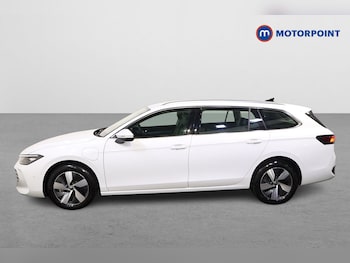 Used Volkswagen Passat 2025 for sale - 77814774: Photo