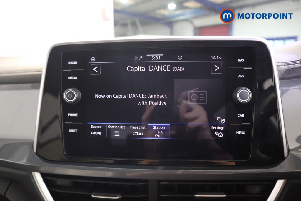 Used Volkswagen T-Roc for sale - 77297916: Photo 16