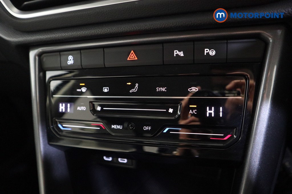 Used Volkswagen T-Roc for sale - 77297916: Photo 18