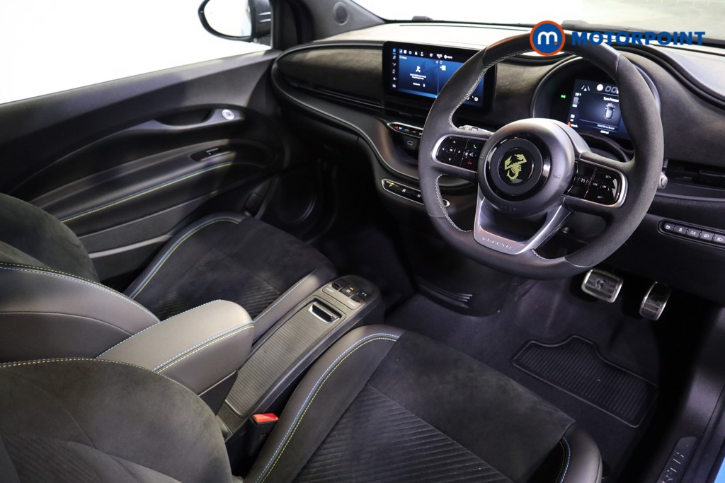 Used Abarth 500 2024 for sale - 78142031: Photo 9