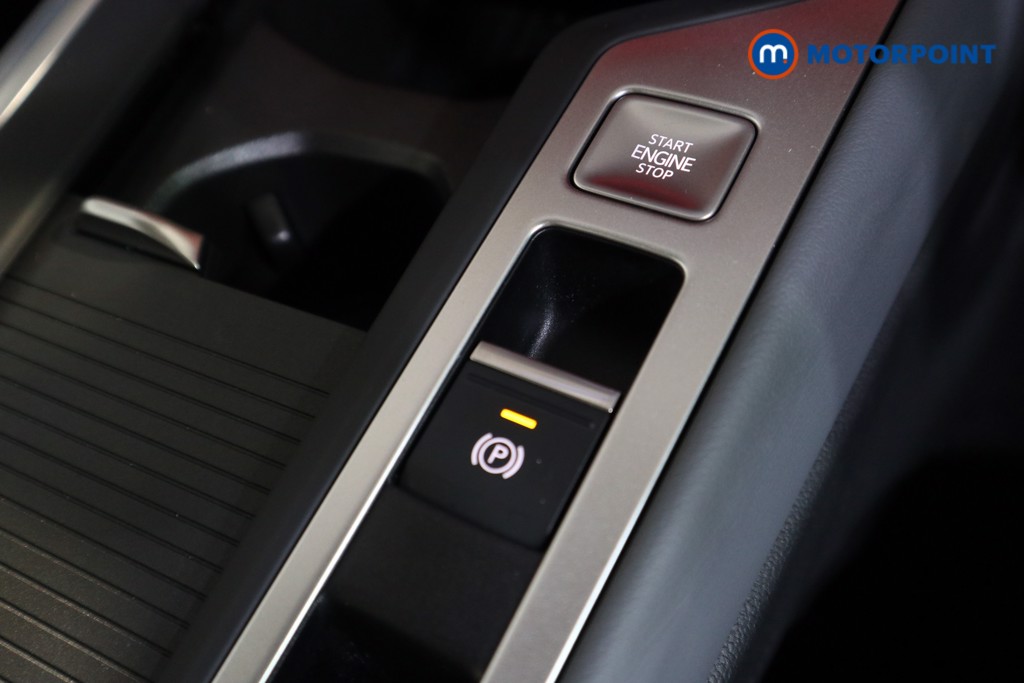 Used Volkswagen Passat 2025 for sale - 76545584: Photo 11