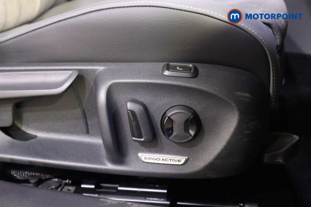 Used Volkswagen Passat 2025 for sale - 76545584: Photo 13