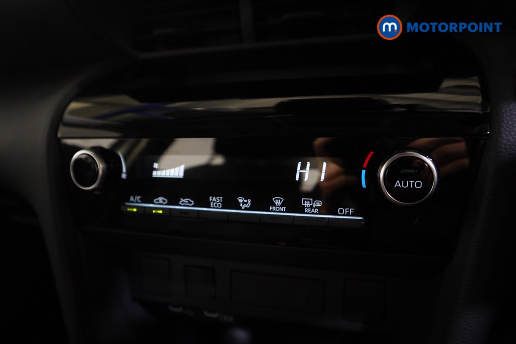 Used Toyota Yaris Cross 2024 for sale - 77297565: Photo 16