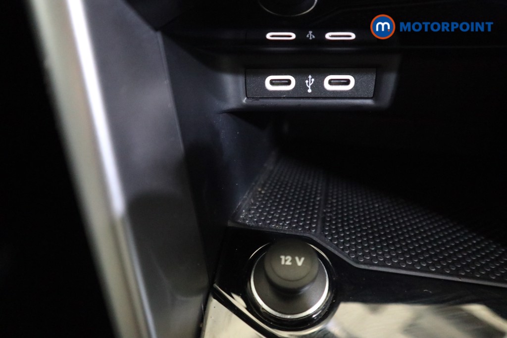 Used Volkswagen T-Roc 2024 for sale - 77730232: Photo 17