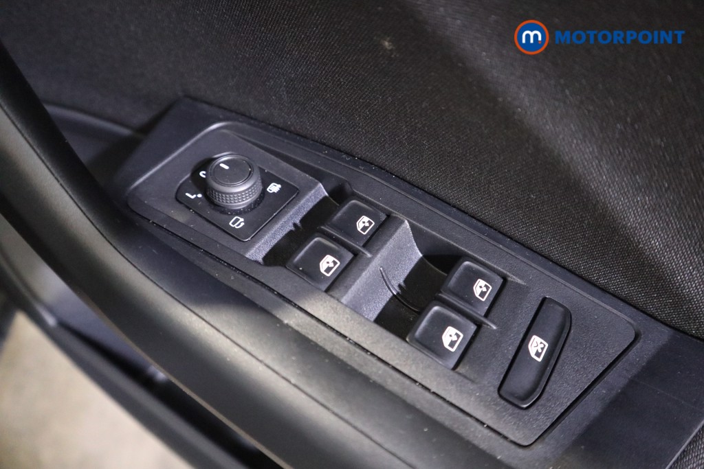 Used Volkswagen T-Roc 2024 for sale - 77730232: Photo 23