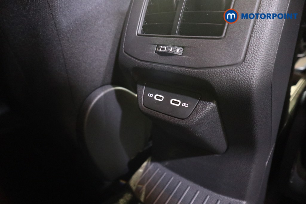 Used Volkswagen T-Roc 2024 for sale - 77730232: Photo 27