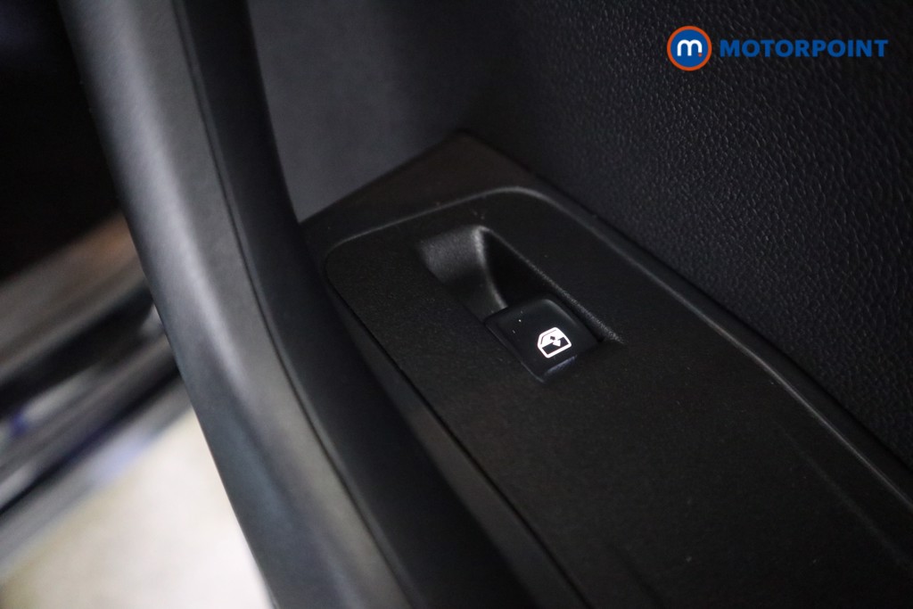 Used Volkswagen T-Roc 2024 for sale - 77730232: Photo 28