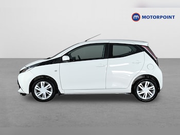 Used Toyota AYGO 2015 for sale - 79384049: Photo