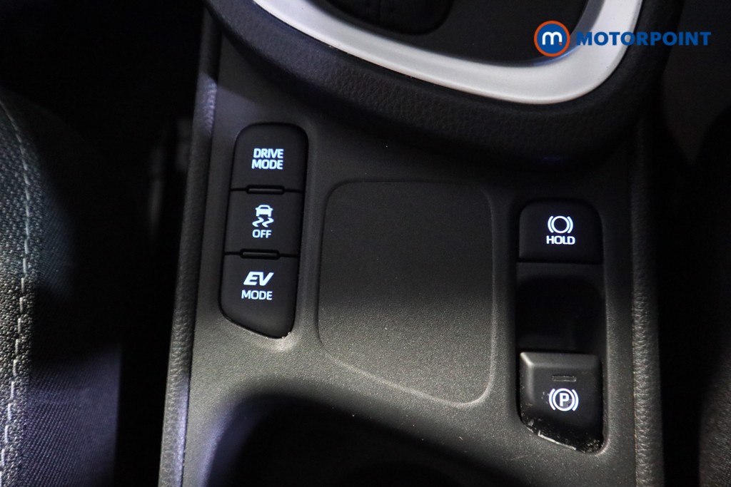 Used Toyota Yaris Cross 2023 for sale - 76641397: Photo 19