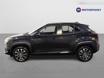 Used Toyota Yaris Cross 2023 for sale - 76641397: Photo