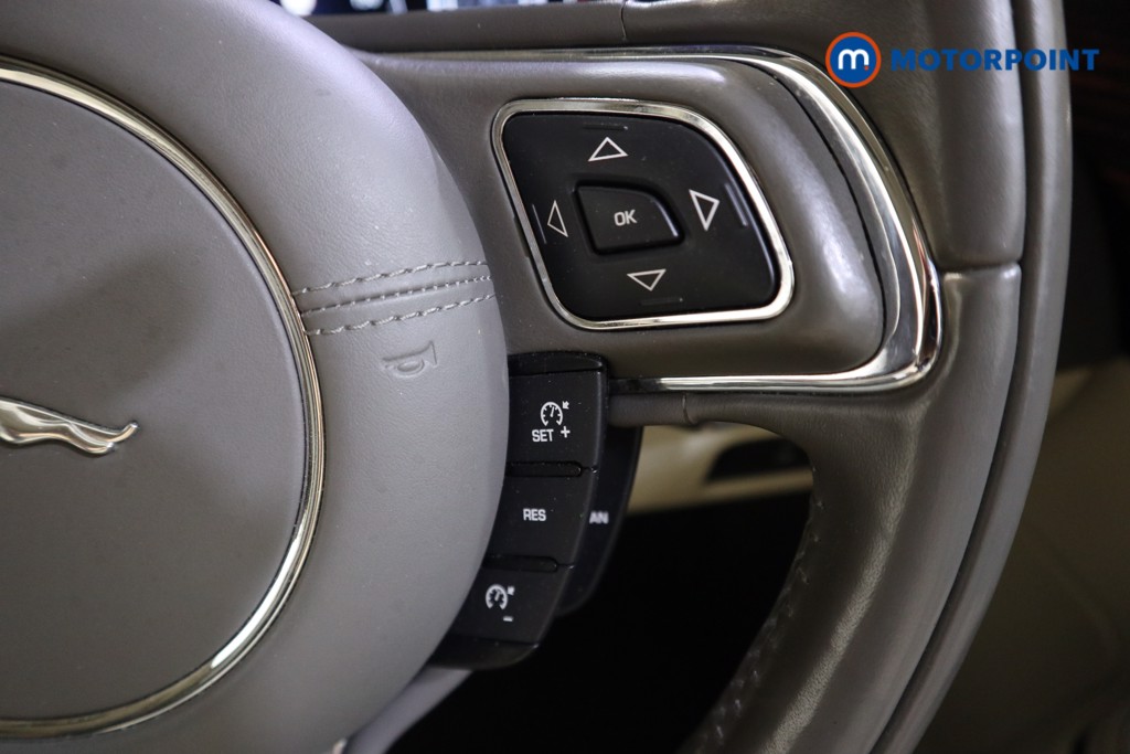 Used Jaguar XJ 2017 for sale - 76526730: Photo 12