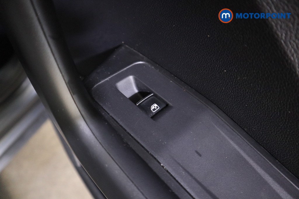 Used Volkswagen T-Roc 2019 for sale - 77779202: Photo 28