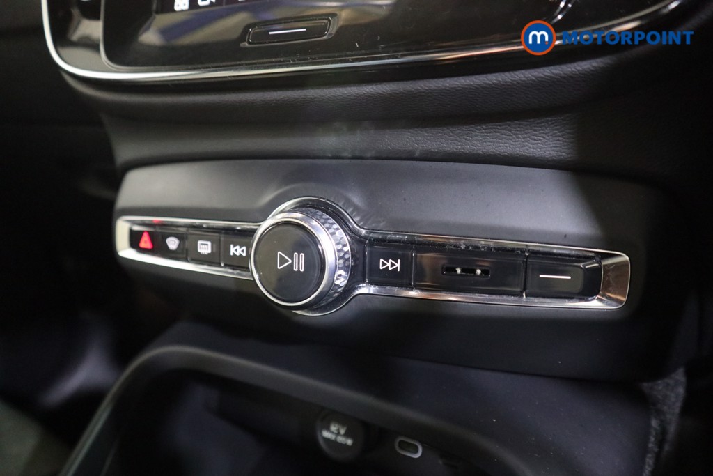 Used Volvo XC40 2025 for sale - 77715707: Photo 16