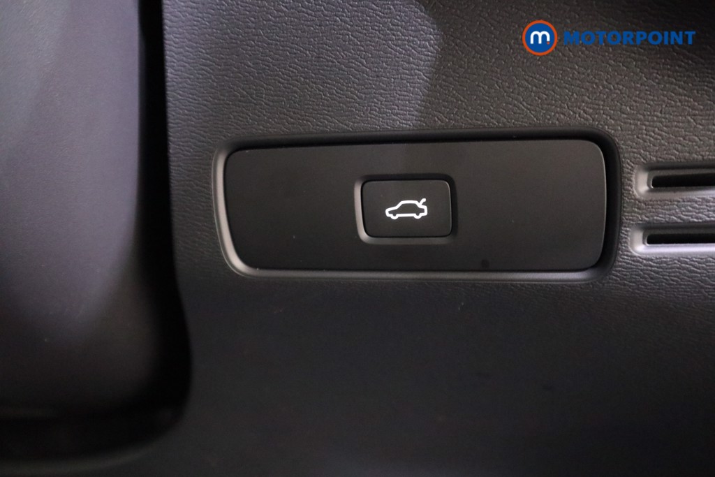 Used Volvo XC40 2025 for sale - 77715707: Photo 21