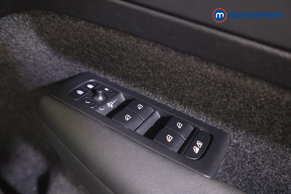 Used Volvo XC40 2025 for sale - 77715707: Photo 22