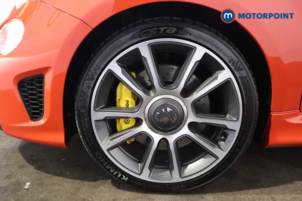 Used Abarth 695 2023 for sale - 77845850: Photo 32