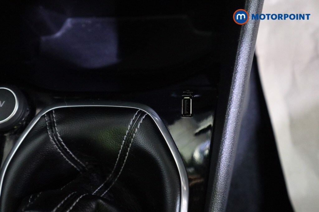 Used Ford Fiesta 2017 for sale - 78144957: Photo 17