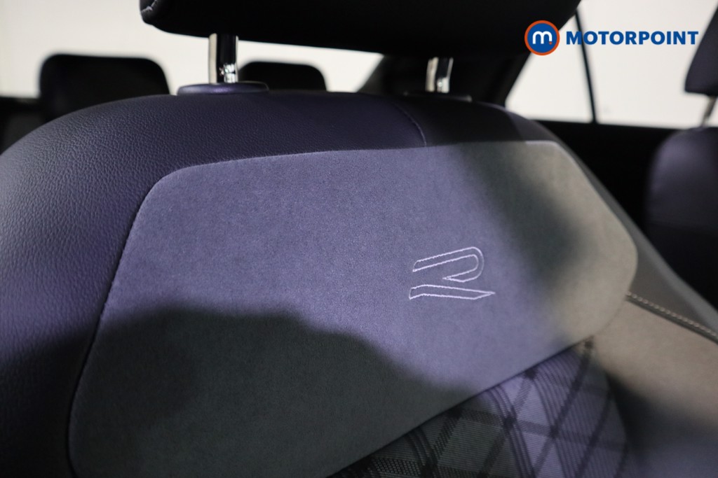 Used Volkswagen T-Roc 2024 for sale - 77404090: Photo 25