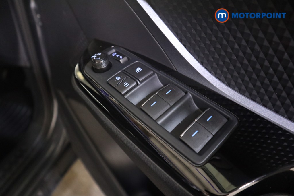 Used Toyota C-HR 2021 for sale - 76332957: Photo 19