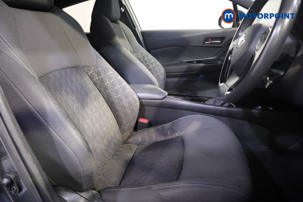Used Toyota C-HR 2021 for sale - 76332957: Photo 21