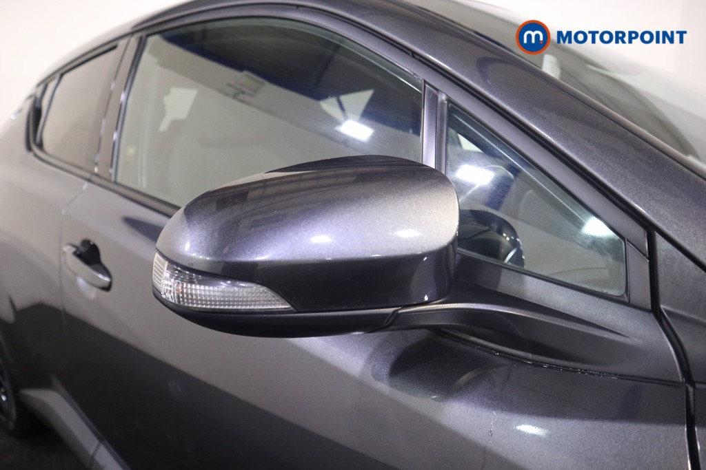 Used Toyota C-HR 2021 for sale - 76332957: Photo 35