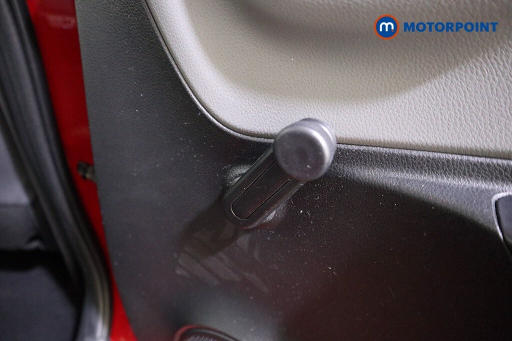 Used Toyota Yaris 2019 for sale - 77516762: Photo 24