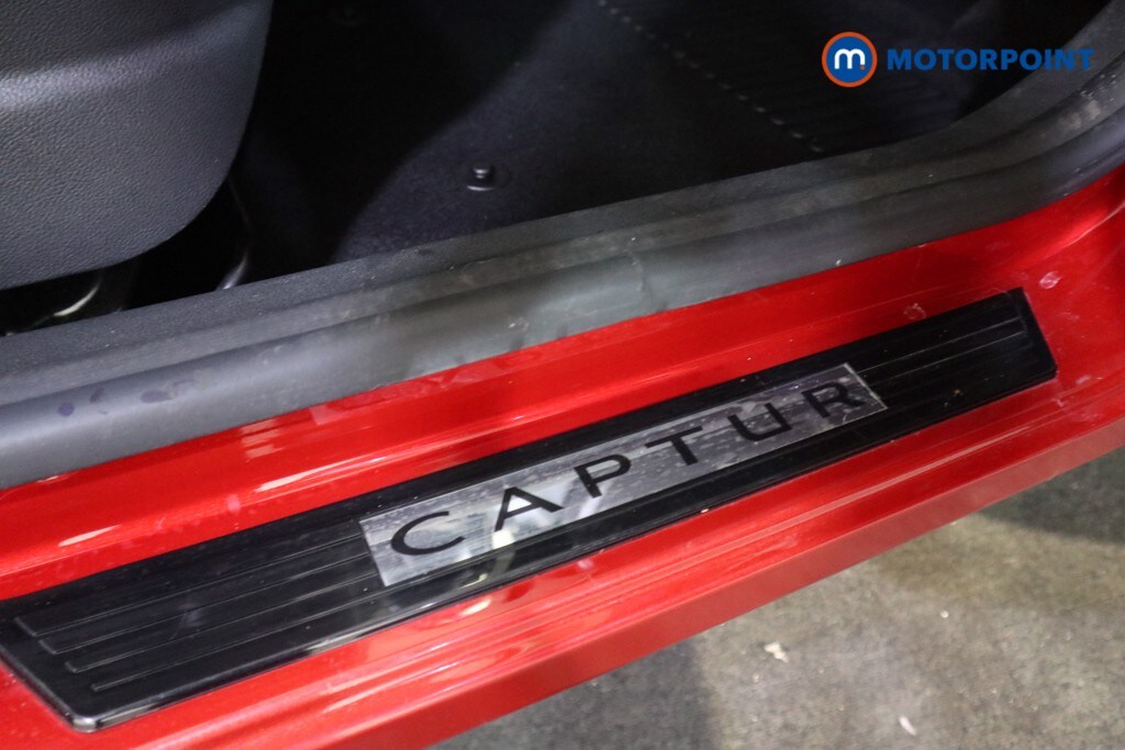 Used Renault Captur 2016 for sale - 76374528: Photo 21