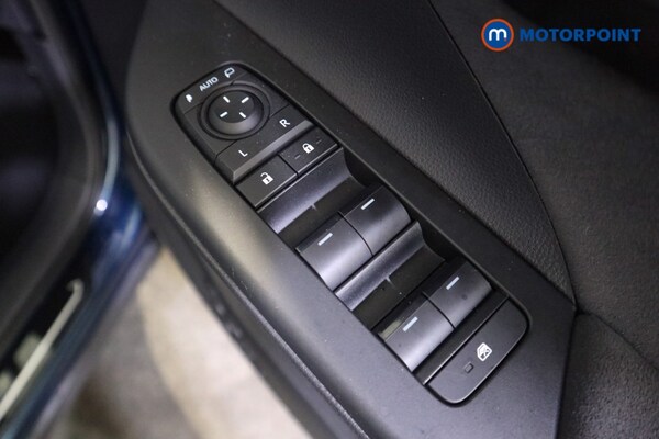 Used Toyota C-HR 2024 for sale - 76098388: Photo 18