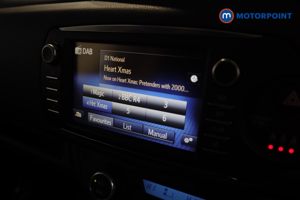 Used Toyota Yaris 2020 for sale - 76847692: Photo 14