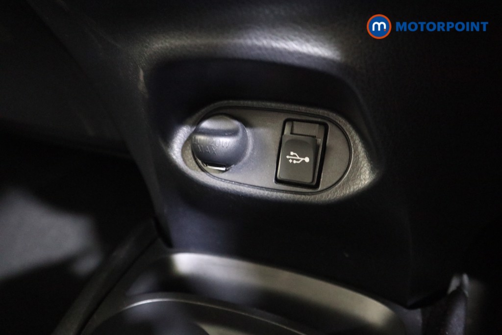 Used Toyota Yaris 2020 for sale - 76847692: Photo 16