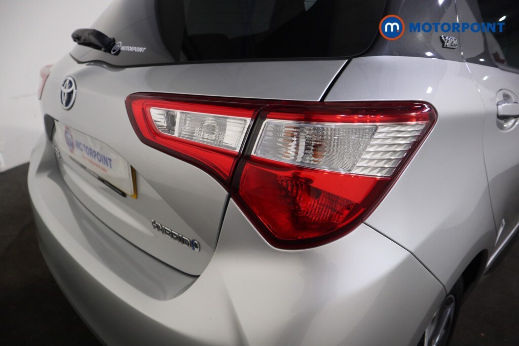 Used Toyota Yaris 2020 for sale - 76847692: Photo 33