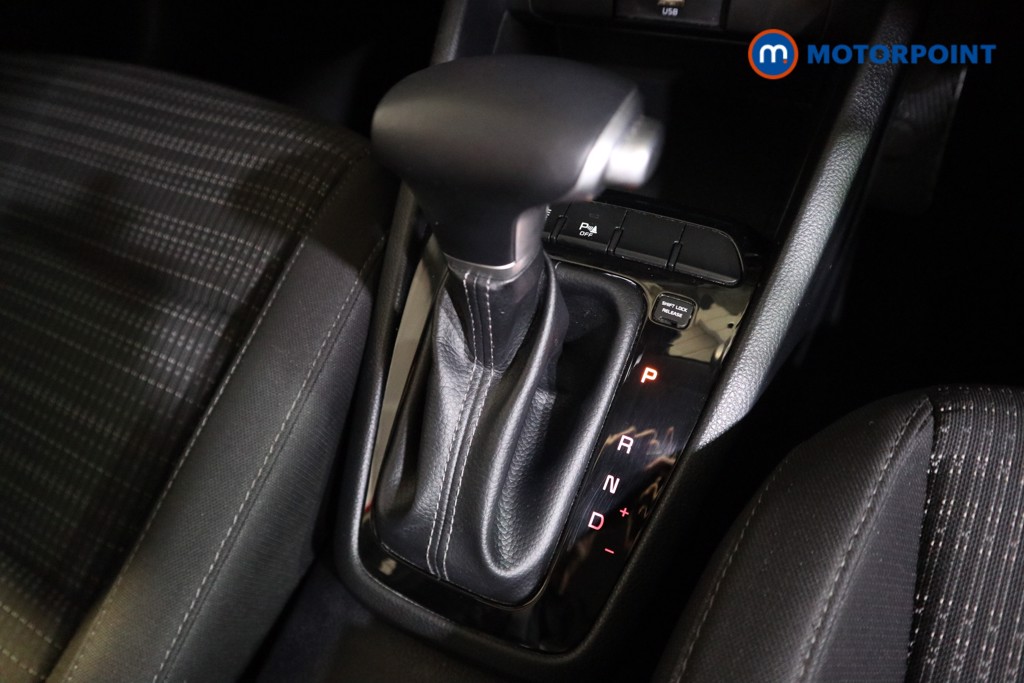 Used Kia Stonic for sale - 76491410: Photo 12