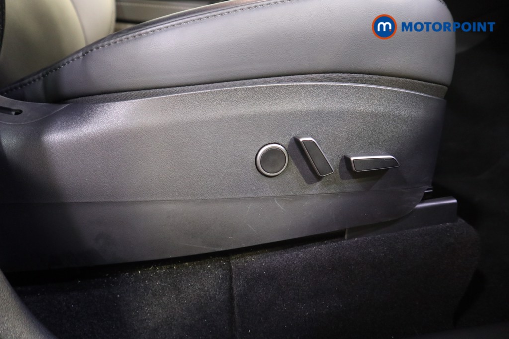 Used Tesla Model Y 2022 for sale - 77582331: Photo 23