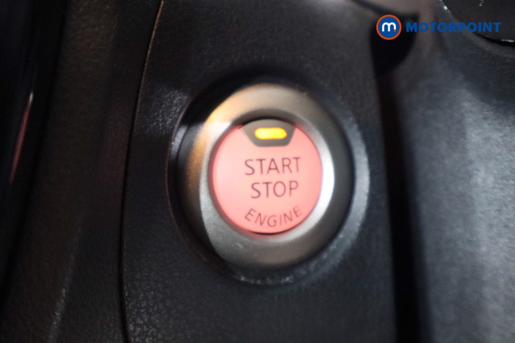 Used Nissan Juke 2018 for sale - 77037002: Photo 21