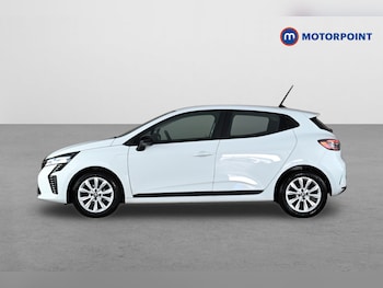 Used Renault Clio 2024 for sale - 79196443: Photo