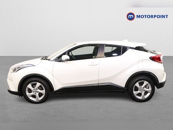 Used Toyota C-HR 2017 for sale - 76278840: Photo 4