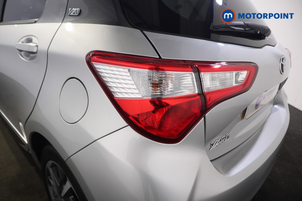 Used Toyota Yaris 2020 for sale - 76685194: Photo 32