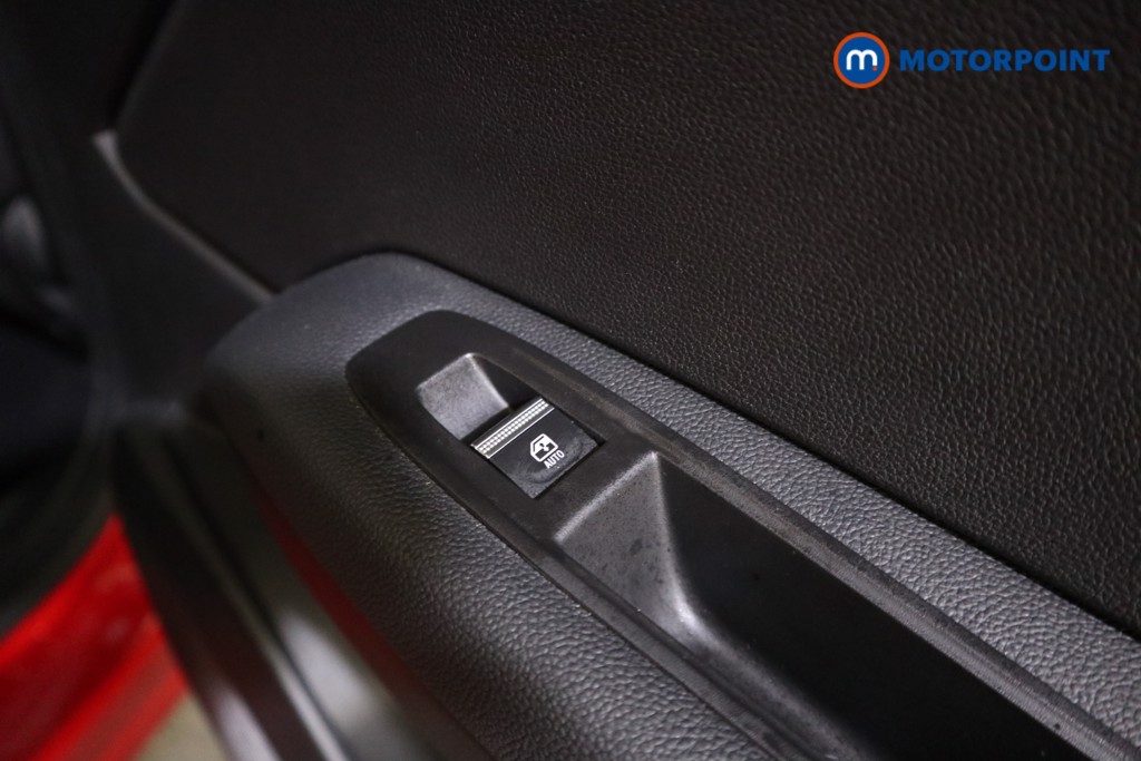 Used Renault Captur 2023 for sale - 76933751: Photo 26