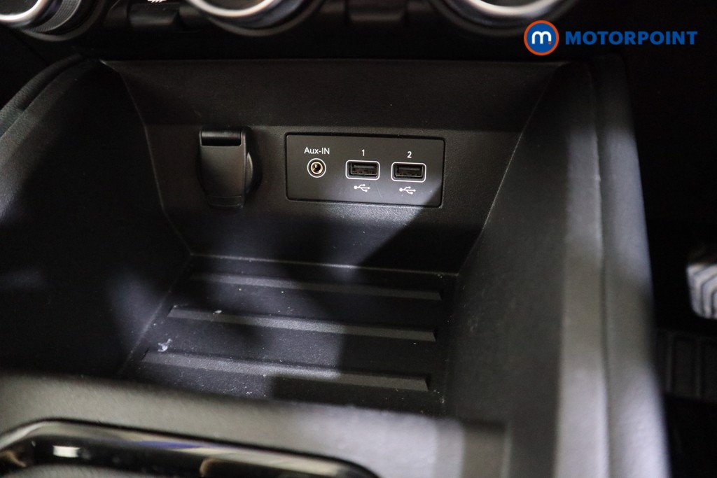 Used Renault Clio 2021 for sale - 77367977: Photo 17