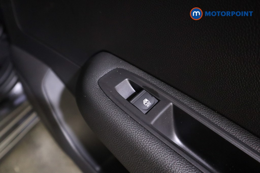 Used Renault Clio 2025 for sale - 77354888: Photo 25