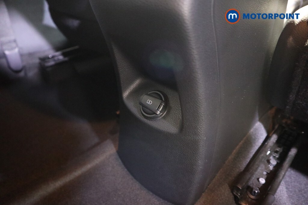 Used Kia Stonic 2021 for sale - 77505937: Photo 26