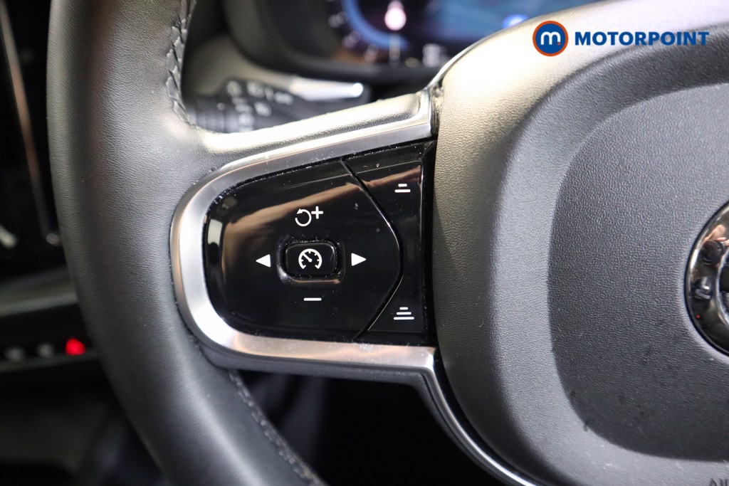 Used Volvo XC60 2023 for sale - 76895789: Photo 11