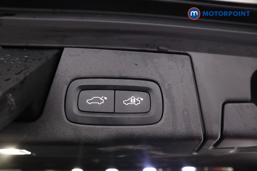 Used Volvo XC60 2023 for sale - 76895789: Photo 27