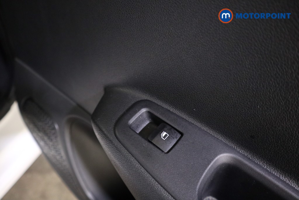 Used Hyundai i10 for sale - 77741330: Photo 26