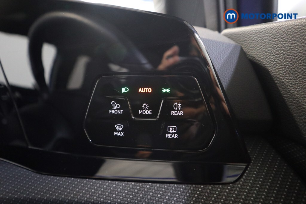 Used Volkswagen Golf 2024 for sale - 76322719: Photo 15