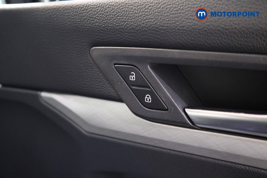 Used Volkswagen Golf 2024 for sale - 77199120: Photo 18