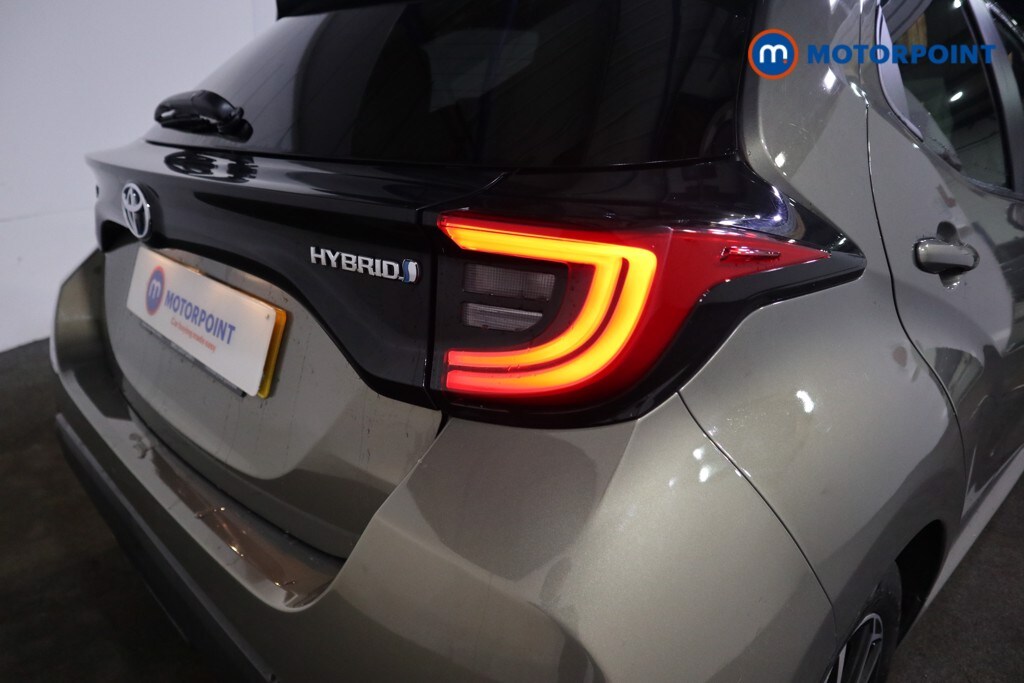 Used Toyota Yaris 2023 for sale - 77493580: Photo 32