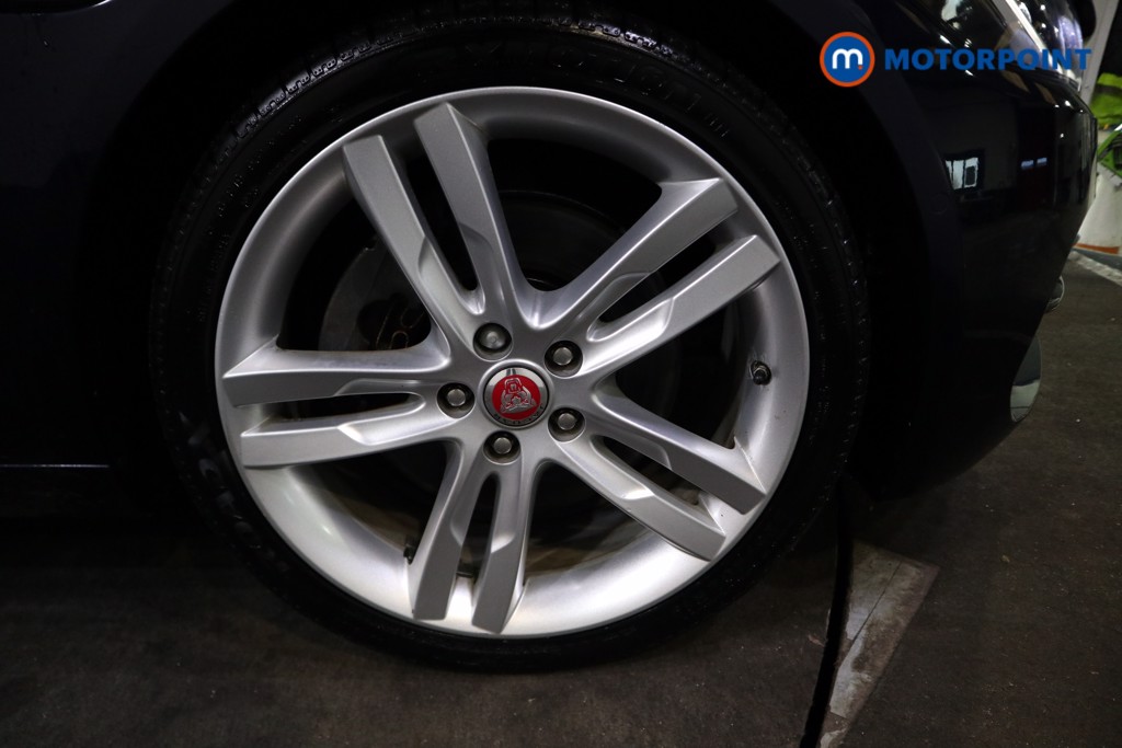 Used Jaguar XE 2019 for sale - 77128408: Photo 29