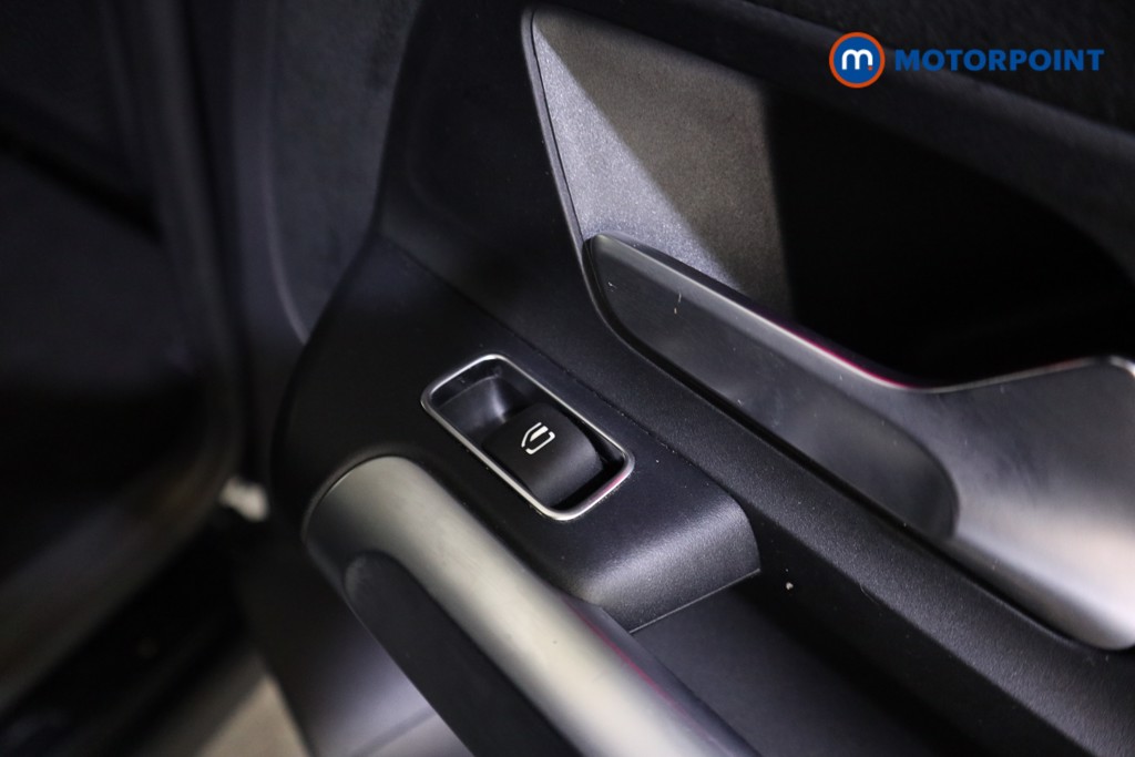 Used Mercedes-Benz EQB 2023 for sale - 77207932: Photo 28